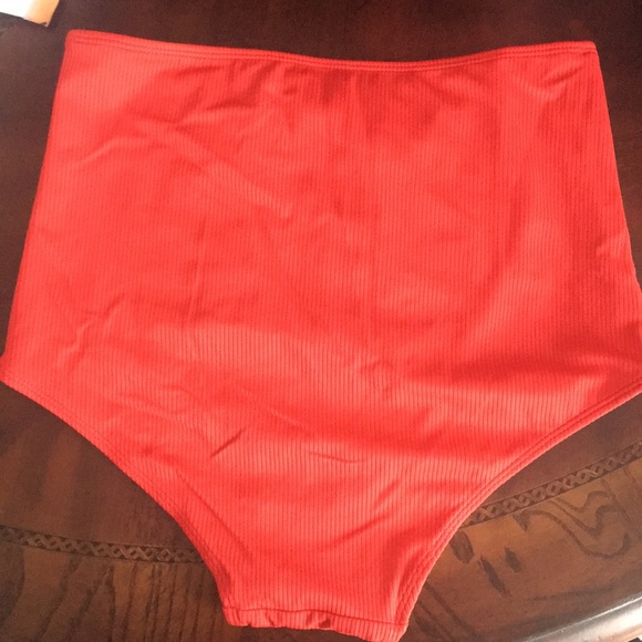 Xs ribbed lava red ruched front bottoms - Picture 3 of 5